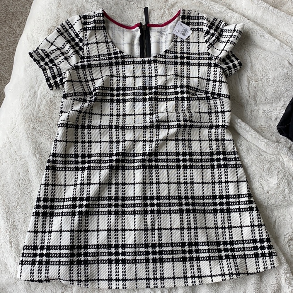 NWT Motherhood Maternity Peplum Top, size medium